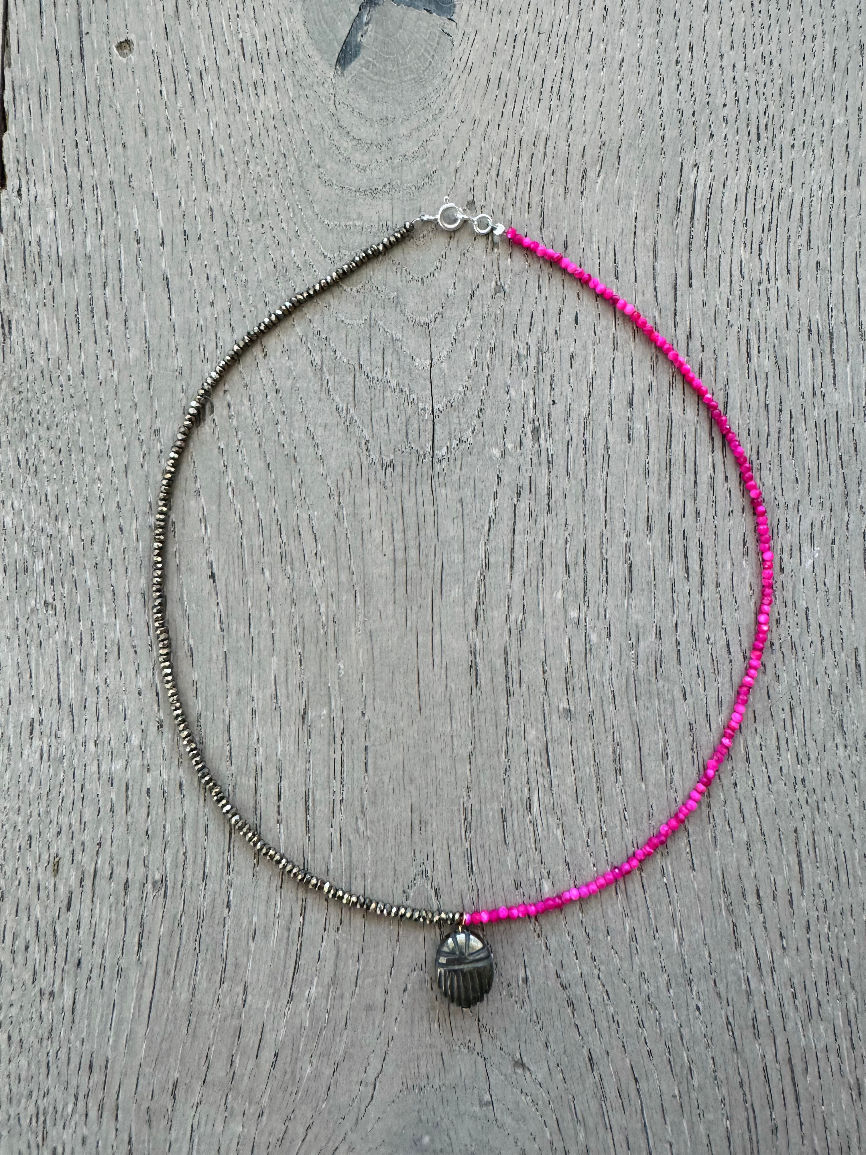 Scarabée version rose 