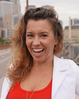 Courtney headshot.jpeg