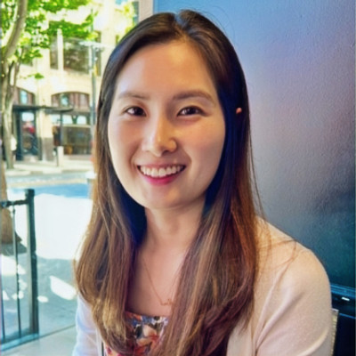 Bio pic_Stella Shin_edited_edited_edited.jpg