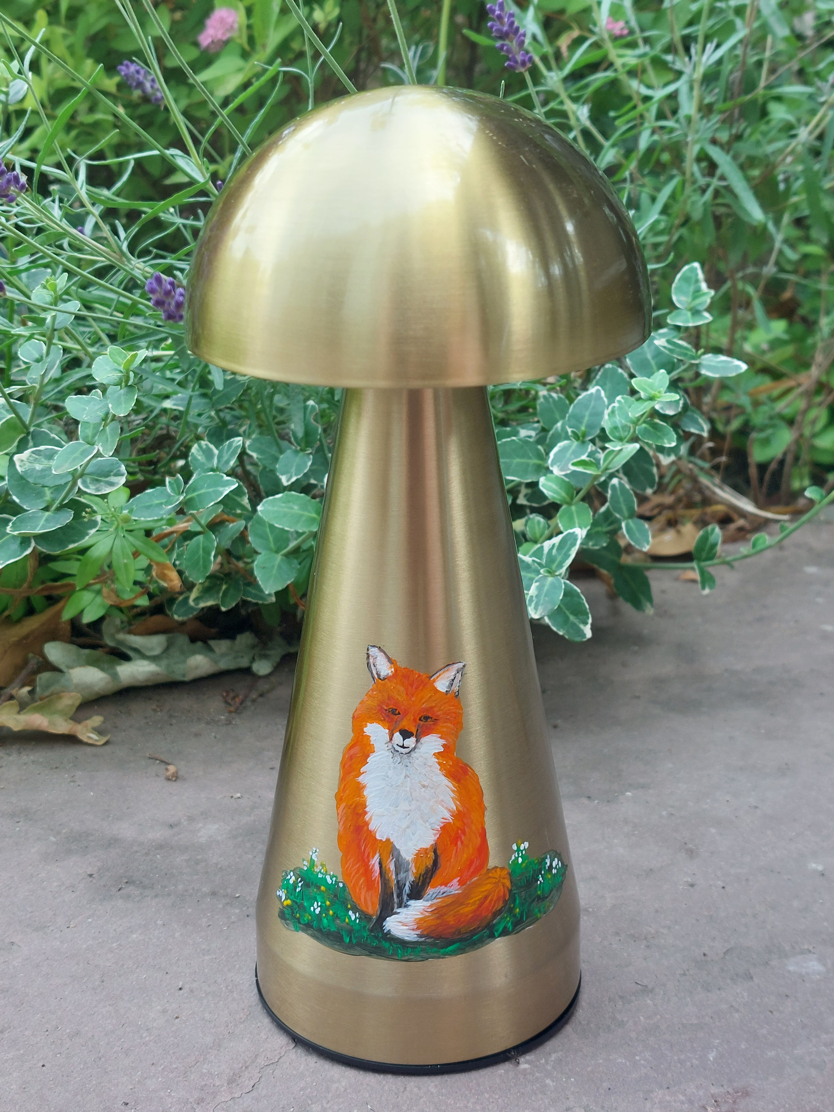 Mushroom lamp, rechargeable. Hand painted with a fox.