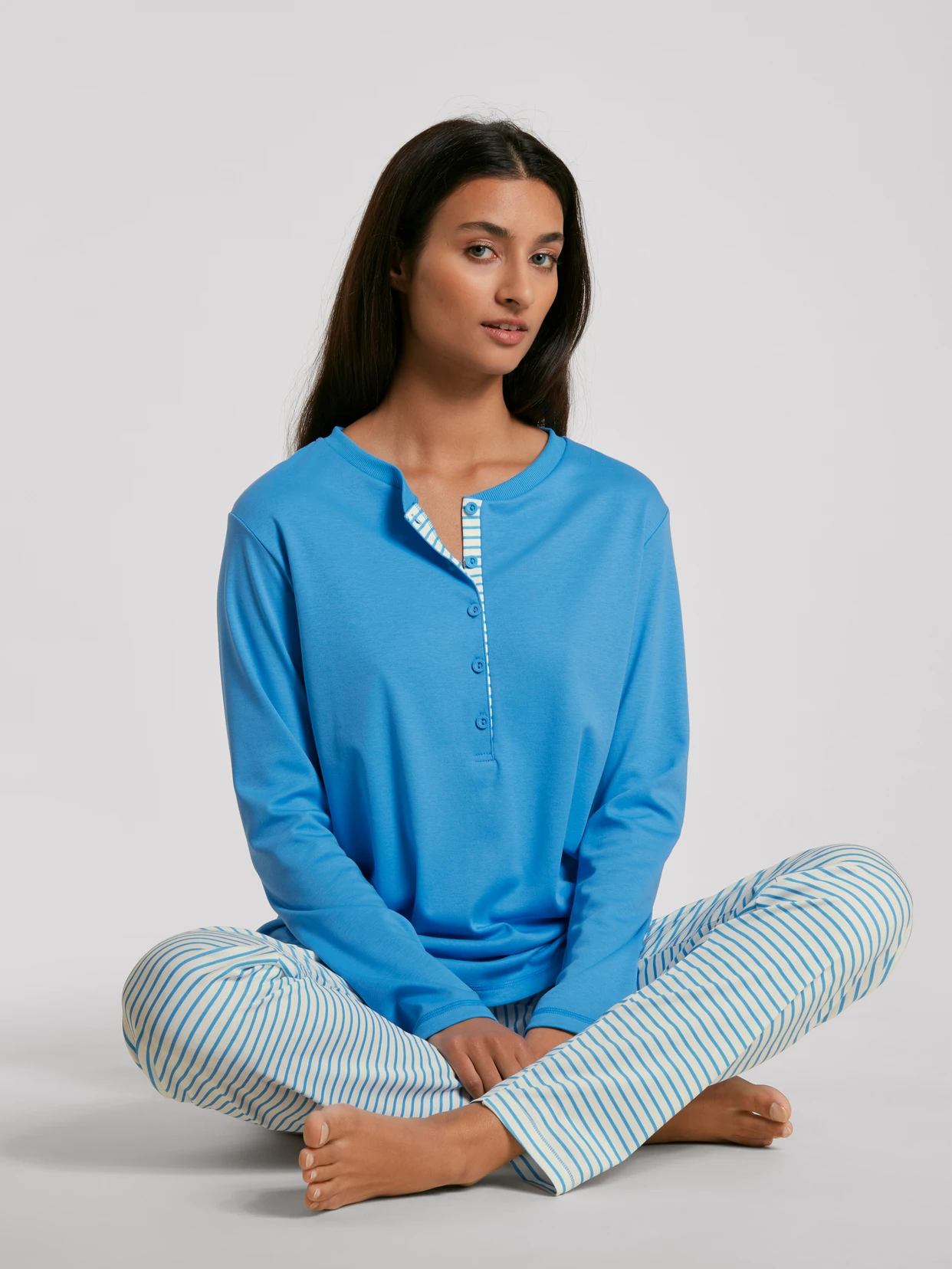 Calida-Daylight-Dreams-Pyjama-lang-blau-42354-474-1