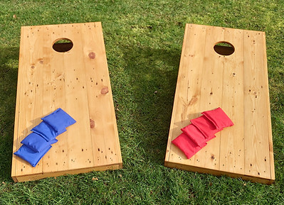 cornhole game
