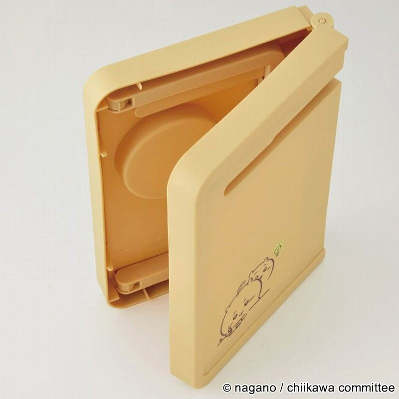 Thumbnail: (代購)日本宝島社 Chiikawa 吉伊卡哇小可愛 小八貓 小兔兔 折疊書桌 小餐枱 放電腦/飲料/食物 日雜附錄 Folding Table