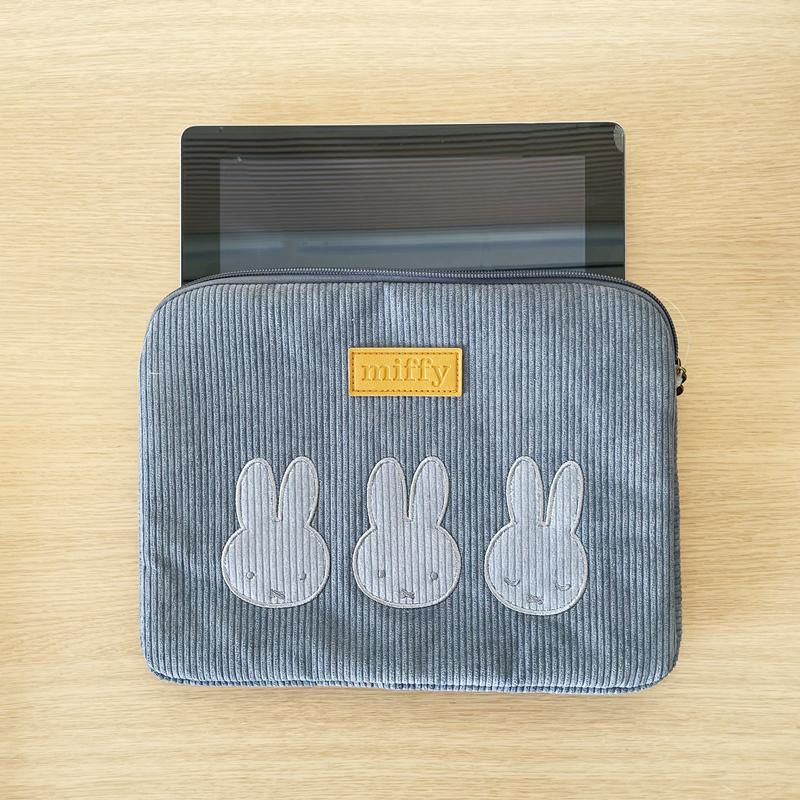 縮圖：(代購)日本丸眞 x Miffy & Boris  可愛米菲兔 燈芯絨布料刺繡圖案平板電腦收納扁平袋保護套