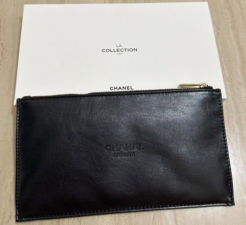 Chanel Beaute The Black Pouch - 8.7