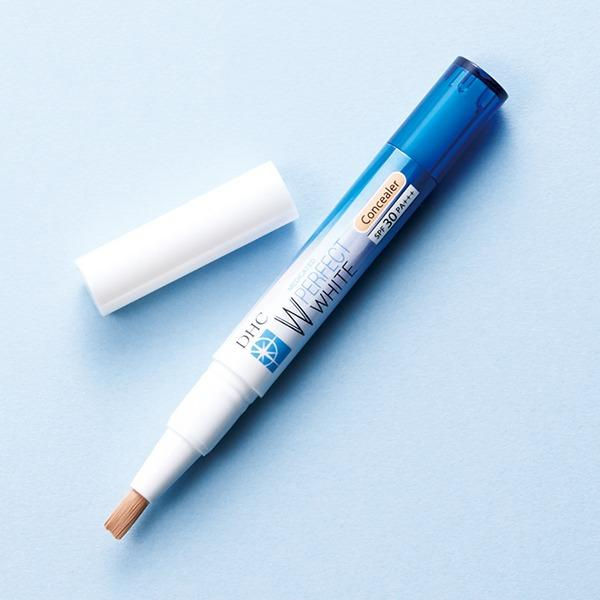 Thumbnail: DHC Medicated W Perfect White Makeup Concealer 1.5g SPF30 PA+++