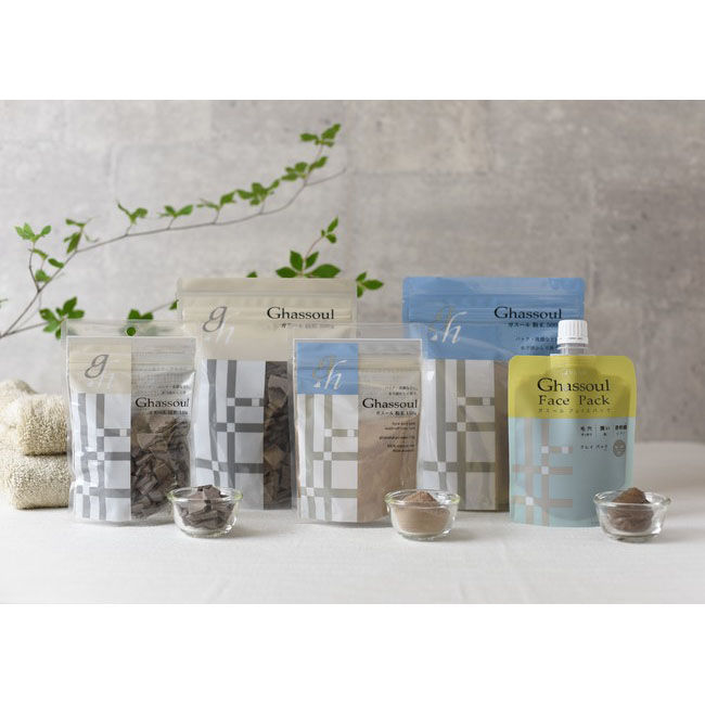 縮圖：(代購)日本Naiad Ghassoul摩洛哥天然火岩泥深層毛孔潔淨保濕面膜 (塊狀) Face & Body Clay Mask (Tablet) 150g