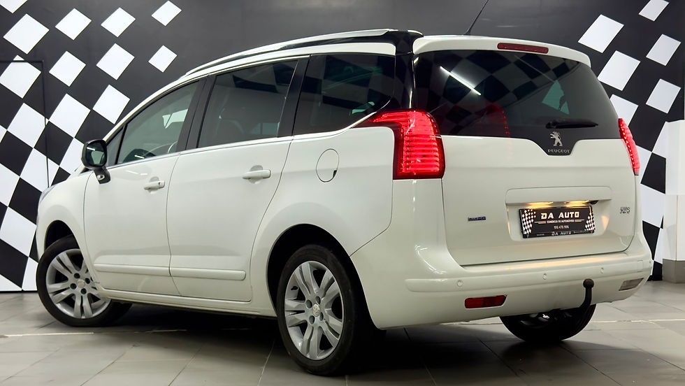 Miniatura: Peugeot 5008 Allure (7lugares)