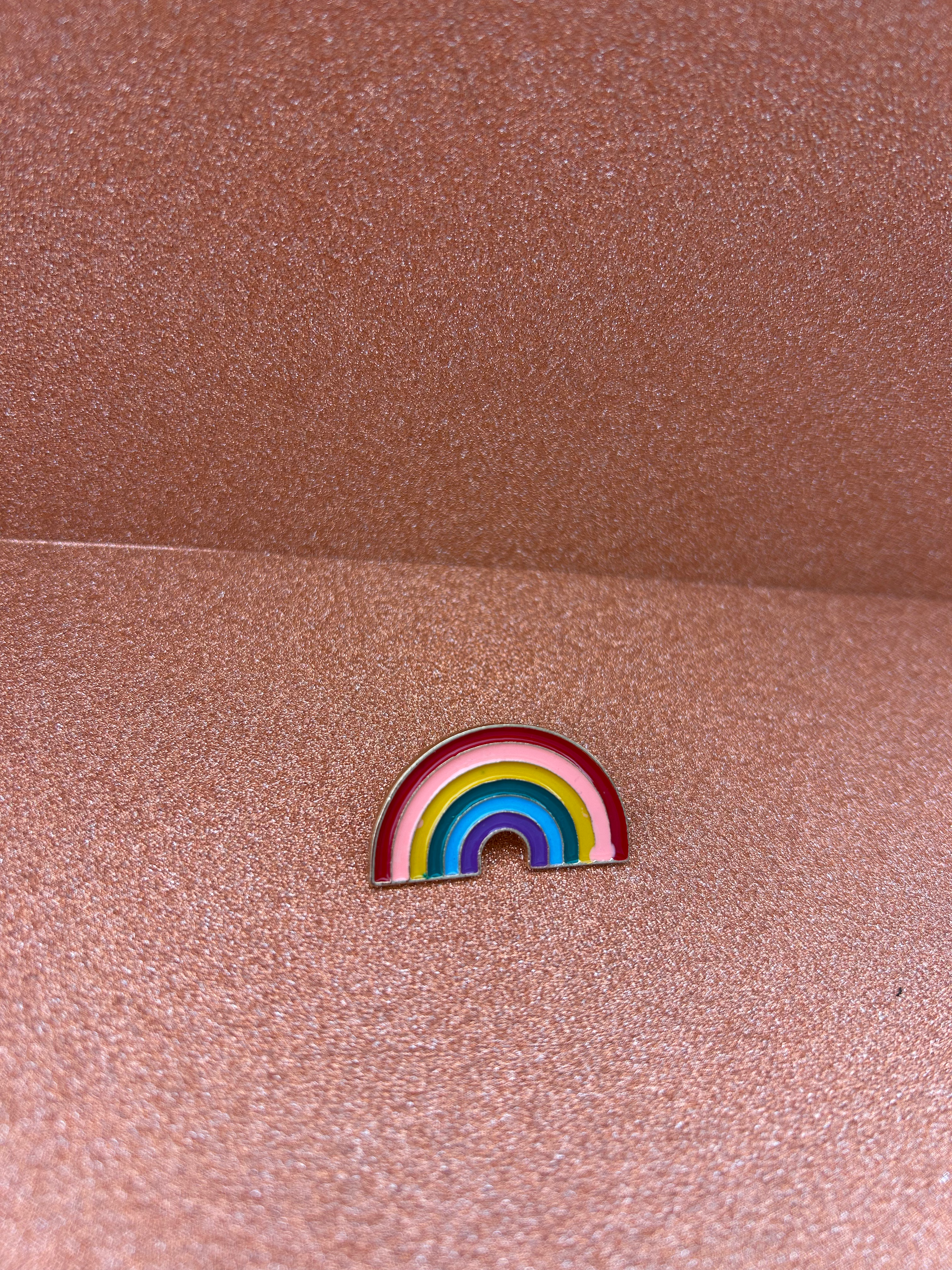 Pin’s arc en ciel