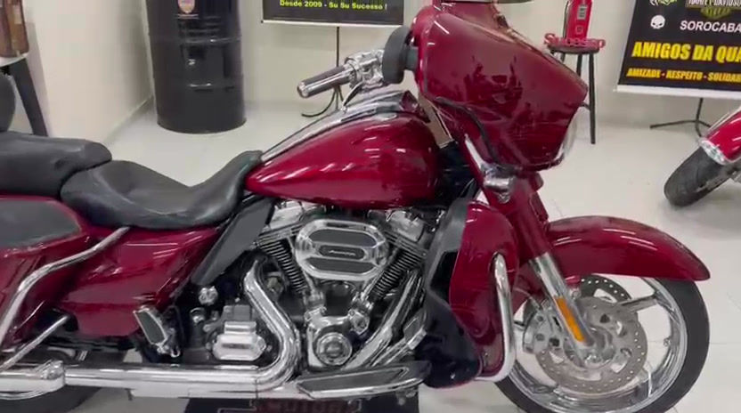 Miniatura: Harley Davidson CVO Street Glide 110 ( 1.800 cc ) 2016