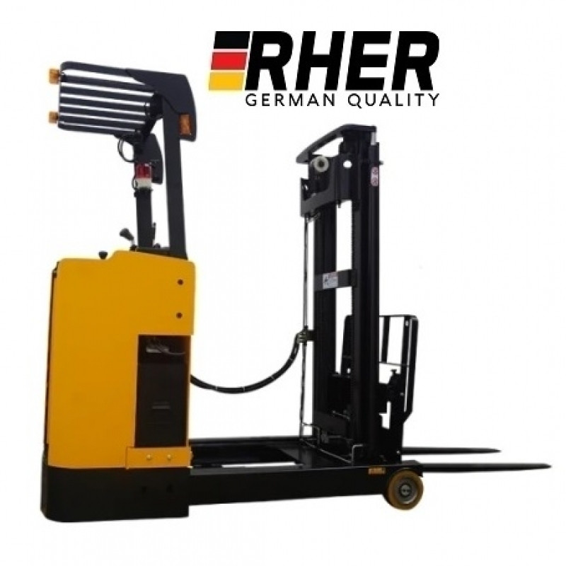 1500 kg / 4.5mts Man on Board Reach Stacker