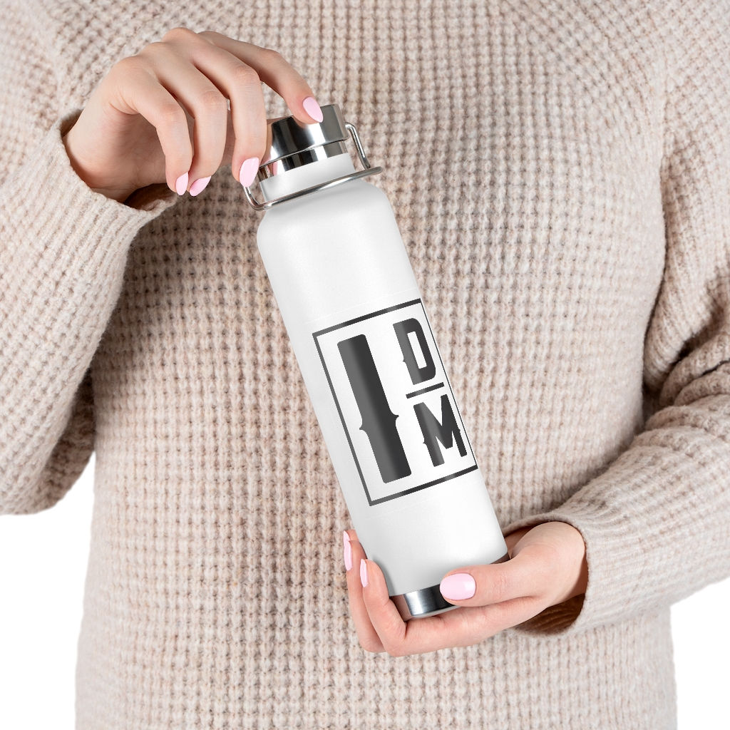 22oz Vacuum Insulated Bottle from our Intelligent Diva Music Collection