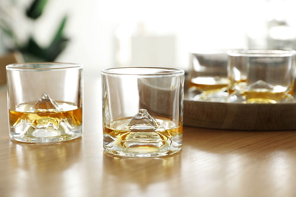 Miniaturbild: Liiton Whiskeygläser "The Peaks", Set 4 Stück, Kristallglas - Im Home & Kitchen Online Shop