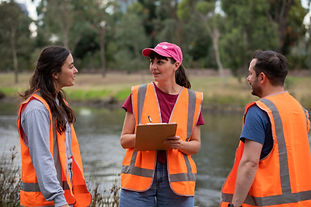 In the Yarra River Clean-Up project, the Rotaract Club of Melbourne City, Victoria, Australia, leads an effort by Rotary members in District 9800 to remove pollution from the river and surrounding pathways to prevent it from reaching the ocean. Melbourne, Australia. 18 March 2023.