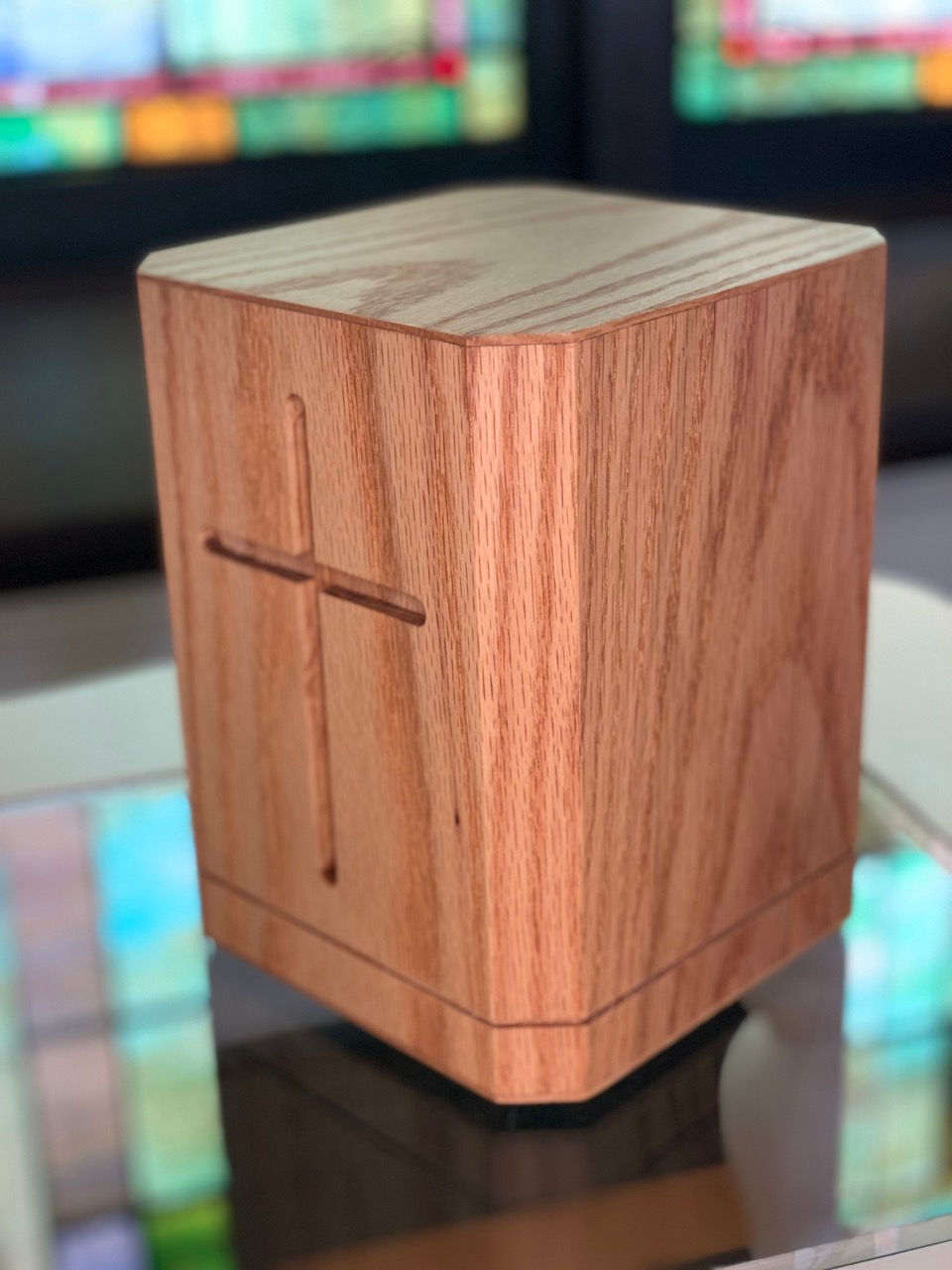 Thumbnail: Red Oak Grace Urn