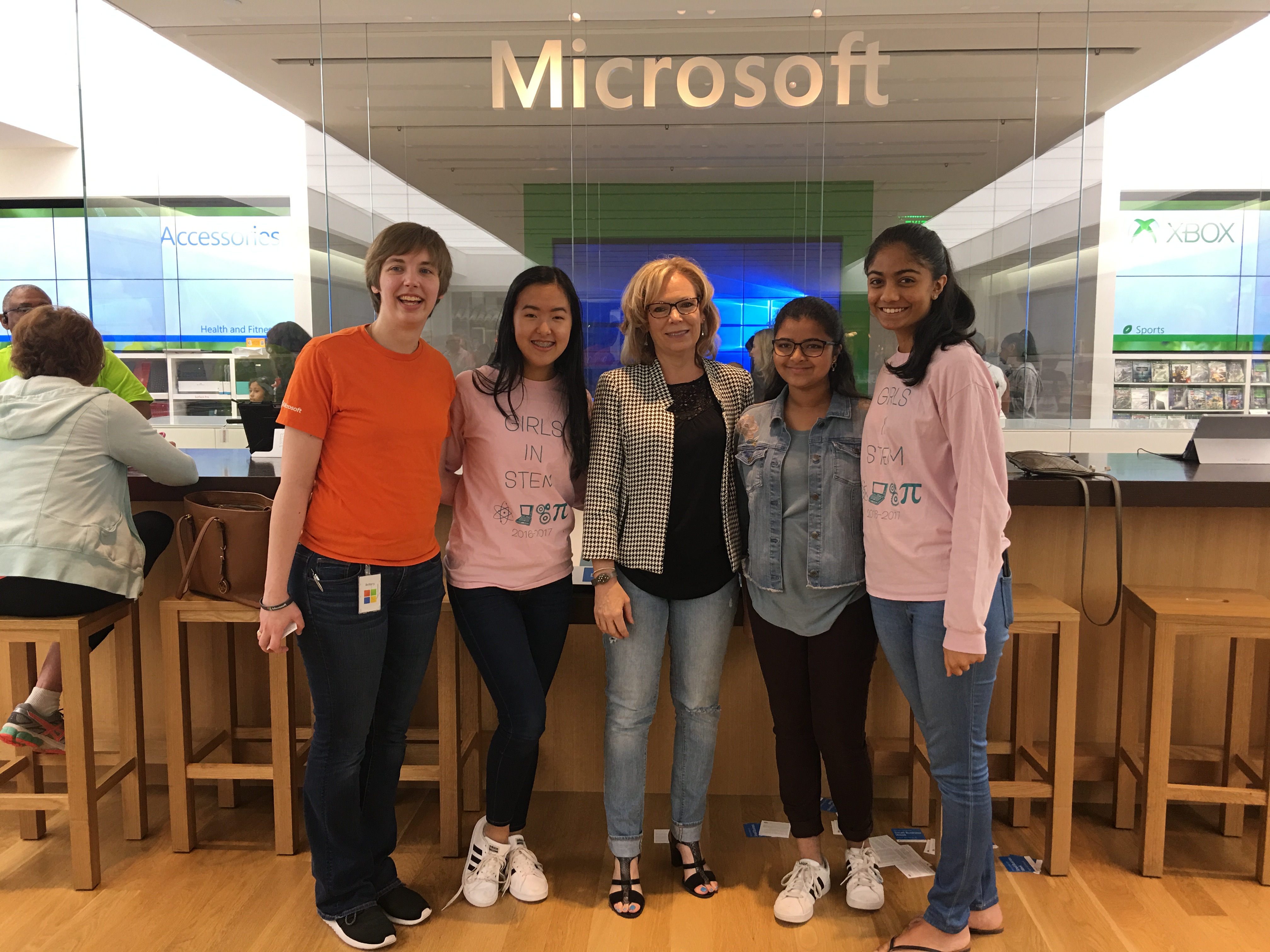 Girls in STEM with Microsoft DigiGirls P