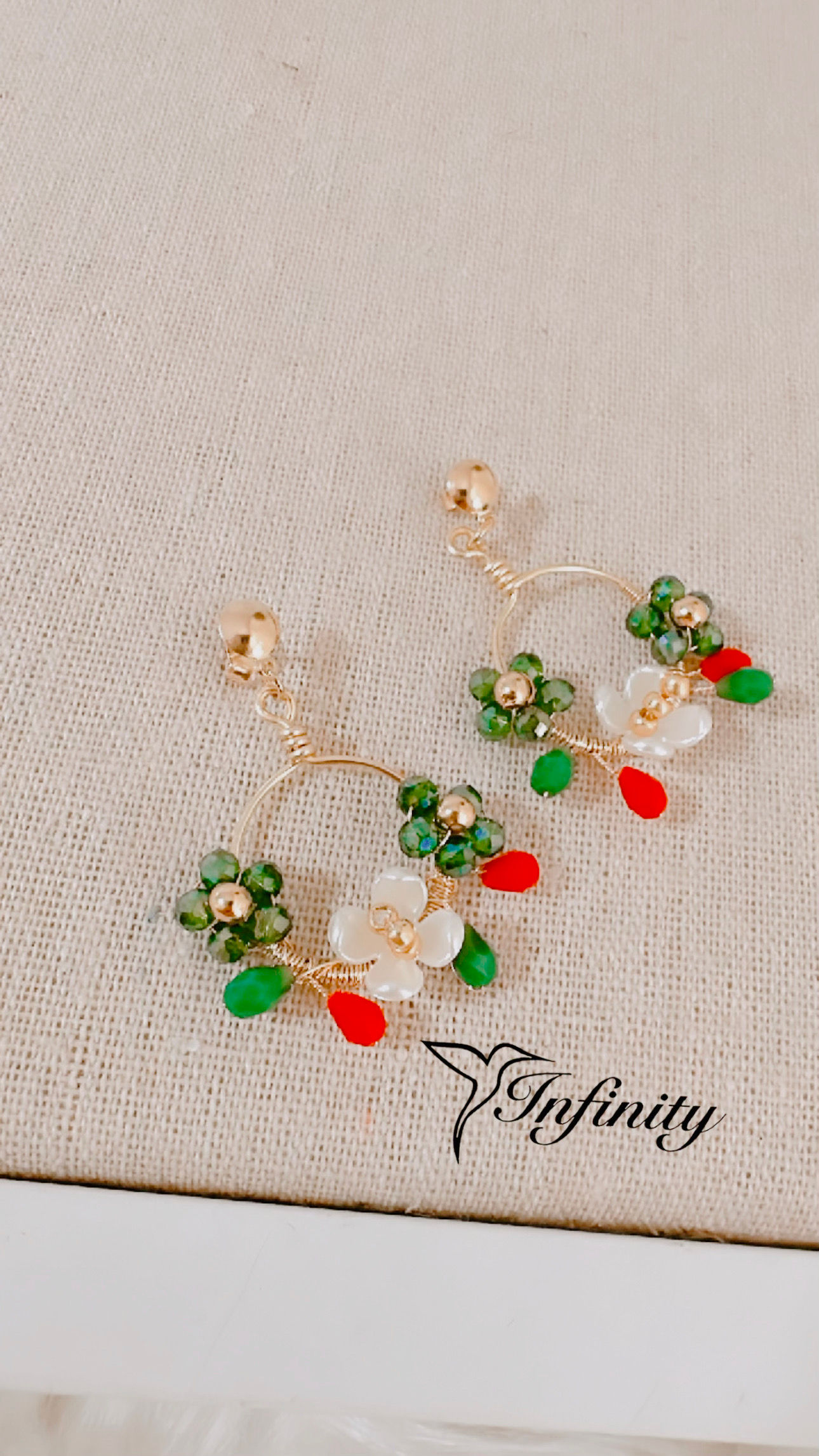 Aretes de oro laminado cada par