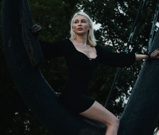 Model Karina Belik - Photographer Jose Mizrahi