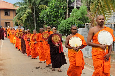 Rozcestí - historie bhikkhuni sanghy.jp