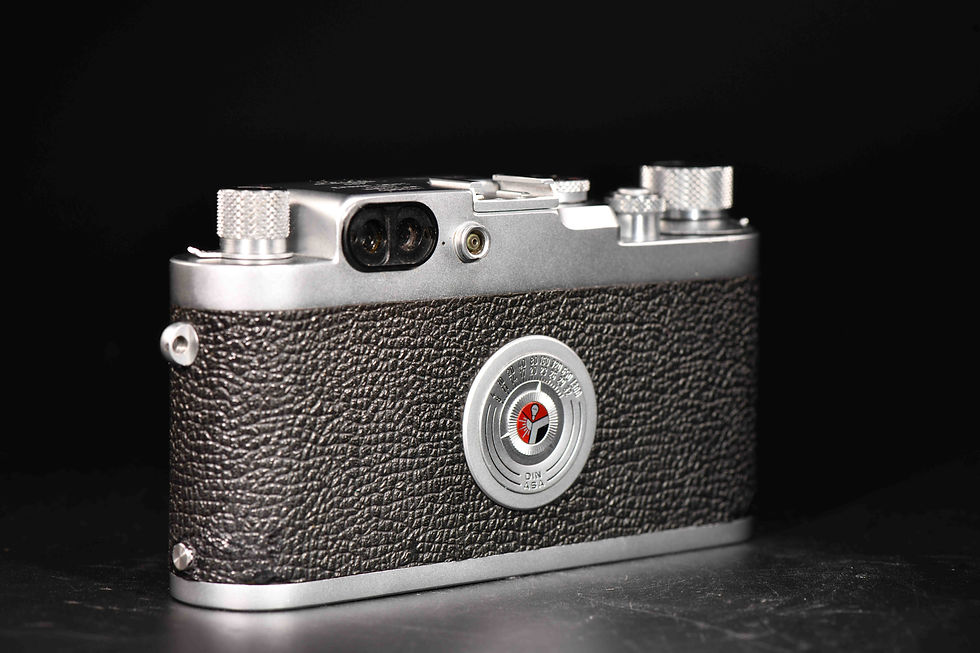 Thumbnail: Leica IIIg Silver with original black covering - Condition: Mint/Mint-