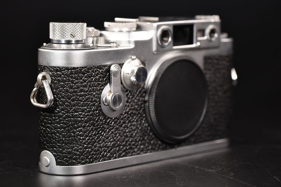 Thumbnail: Leica IIIg Silver with original black covering - Condition: Mint/Mint-