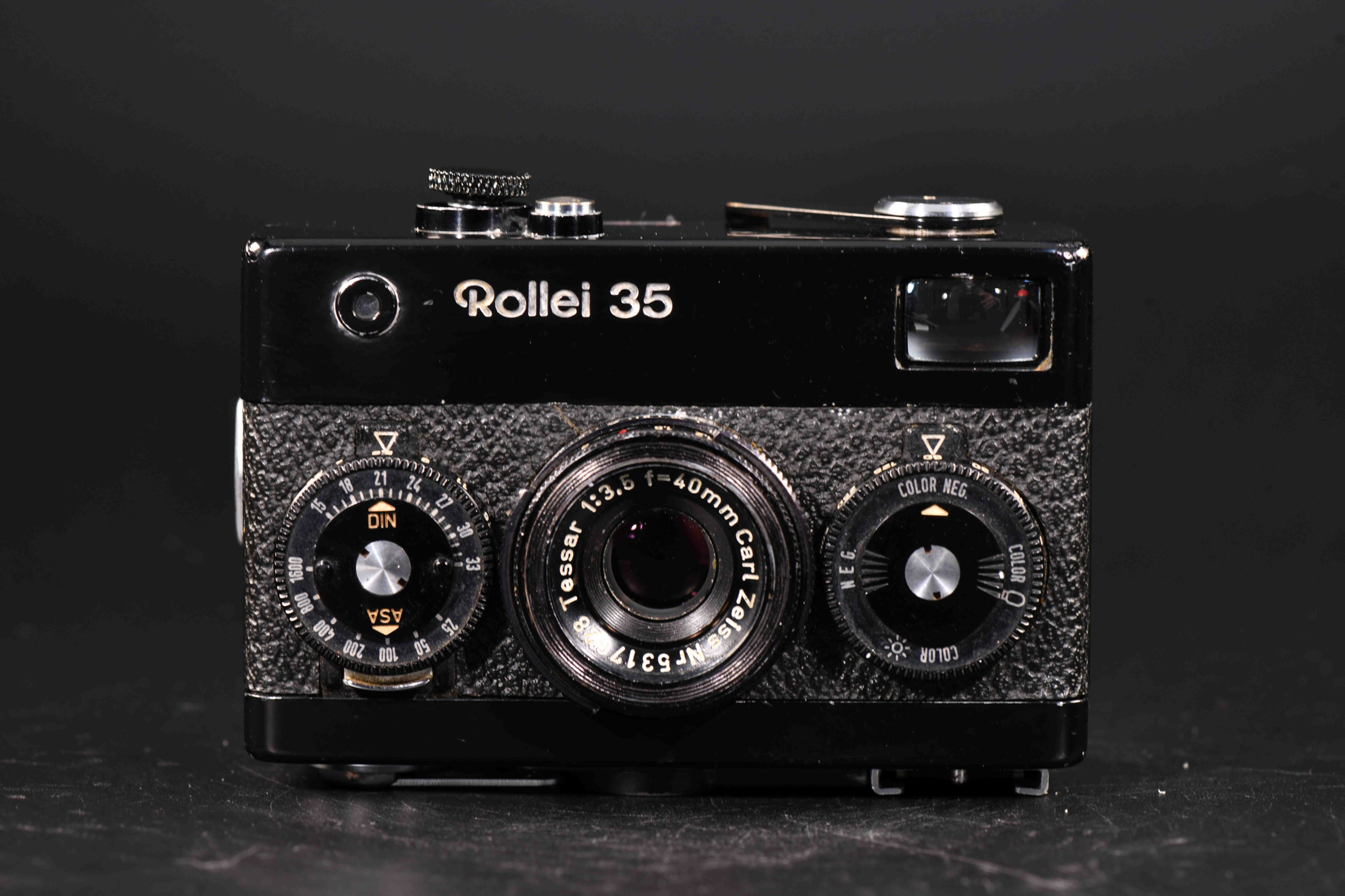 Rollei 35 - Black - Carl Zeiss Tessar - German - Condition: Exc+++