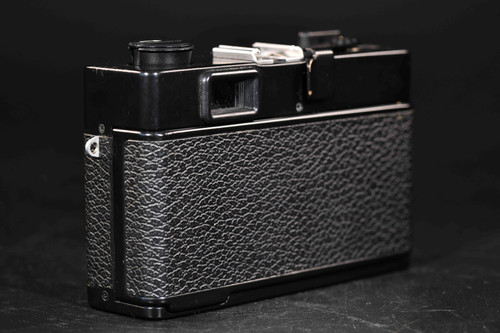 Rollei XF35 - 40mm f2.3 Sonnar - Condition: Mint- | FilmFurbish