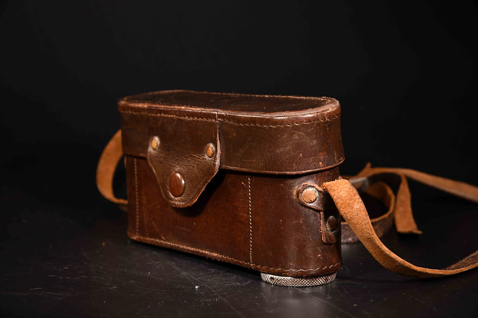 Thumbnail: Leica IIIf  Original Leather Hard Case- Condition: Excellent