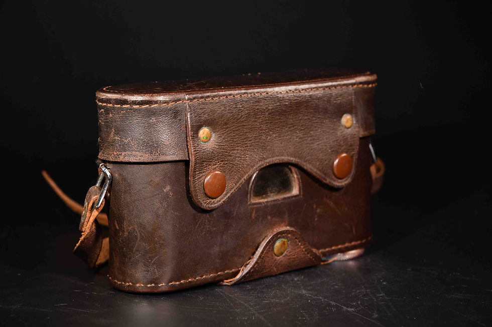 Thumbnail: Leica IIIg  Original Leather Hard Case- Condition: Good