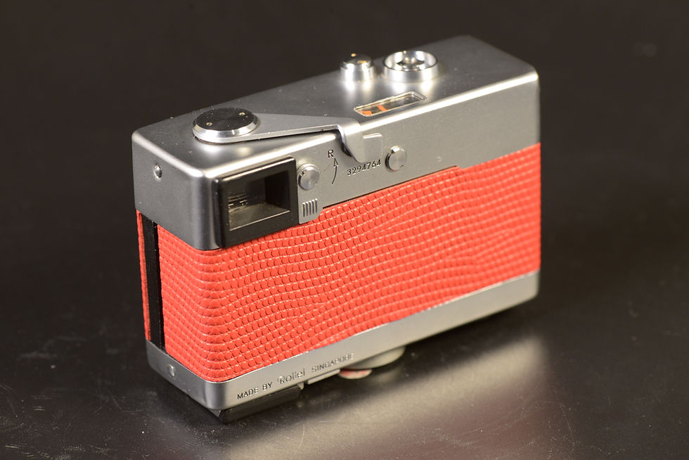 Thumbnail: Rollei 35 - Silver with Red Faux Lizard Leather - Condition: Exc+++