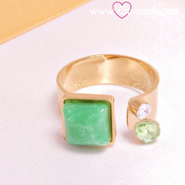 Ατσάλινο δαχτυλίδι με τετράγωνη πράσινη πέτρα χρυσό
