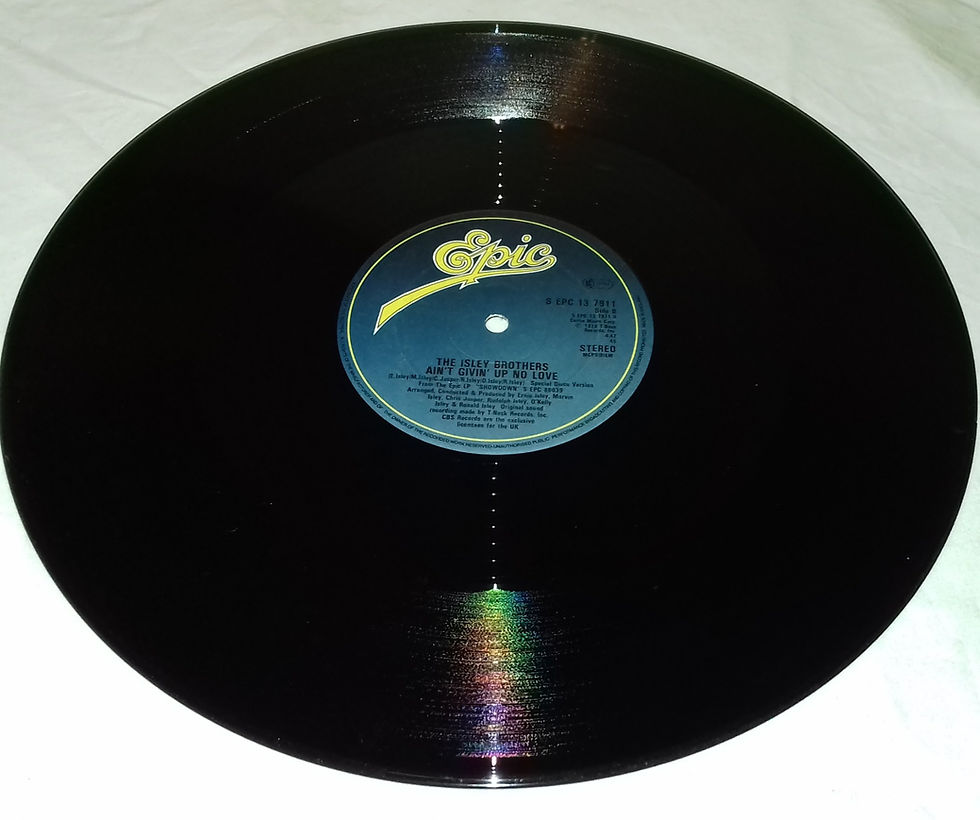 ภาพขนาดย่อ: The Isley Brothers - It's A Disco Night (Rock Don't Stop) (Parts 1 & 2) (12", S