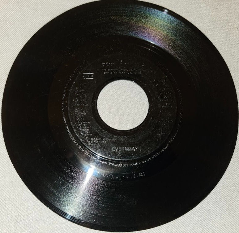 Phil Collins - Everyday (7", Single, Juk) (Virgin, Virgin)