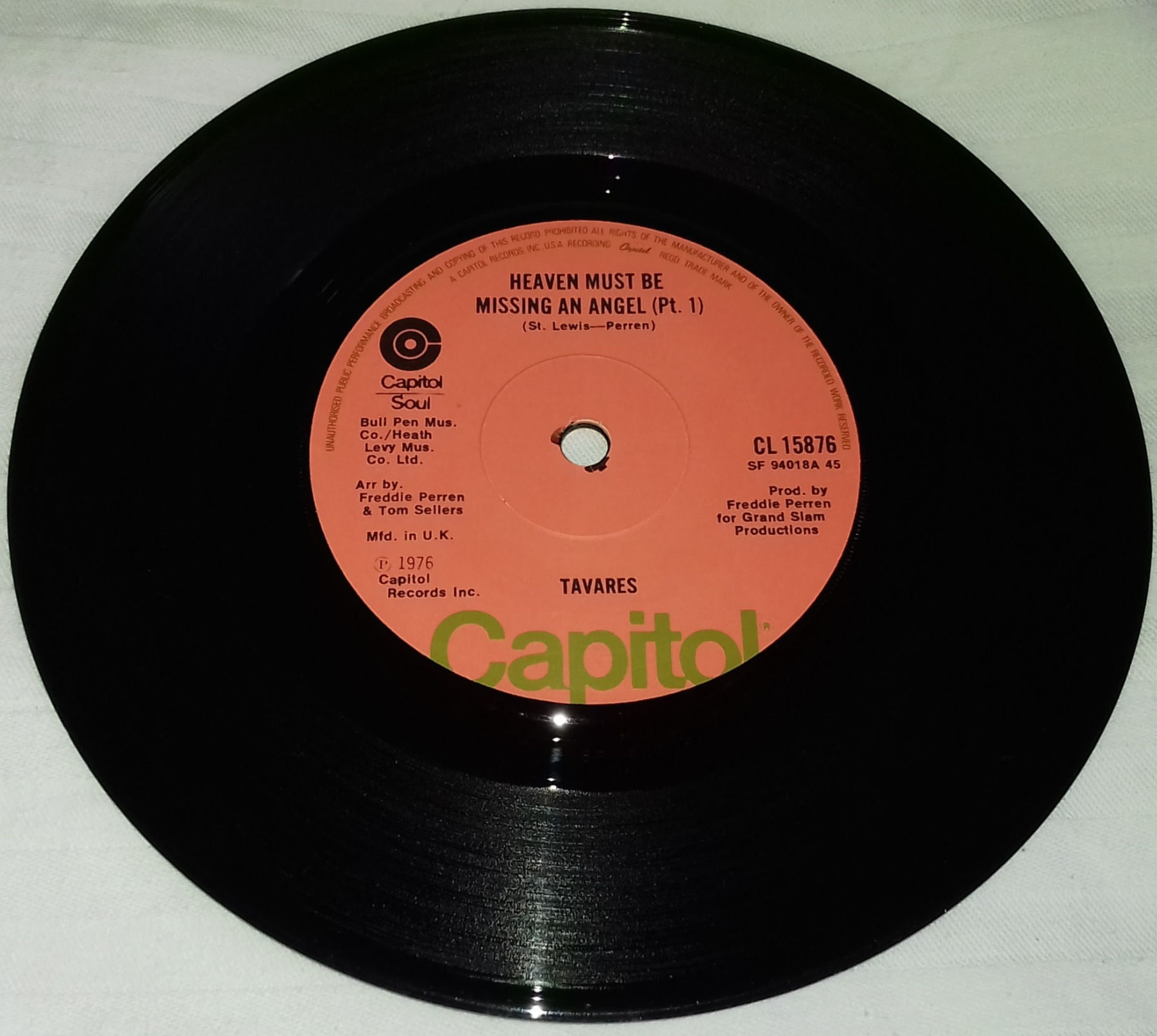 Tavares - Heaven Must Be Missing An Angel (7", Single, Sol) (Capitol Records)