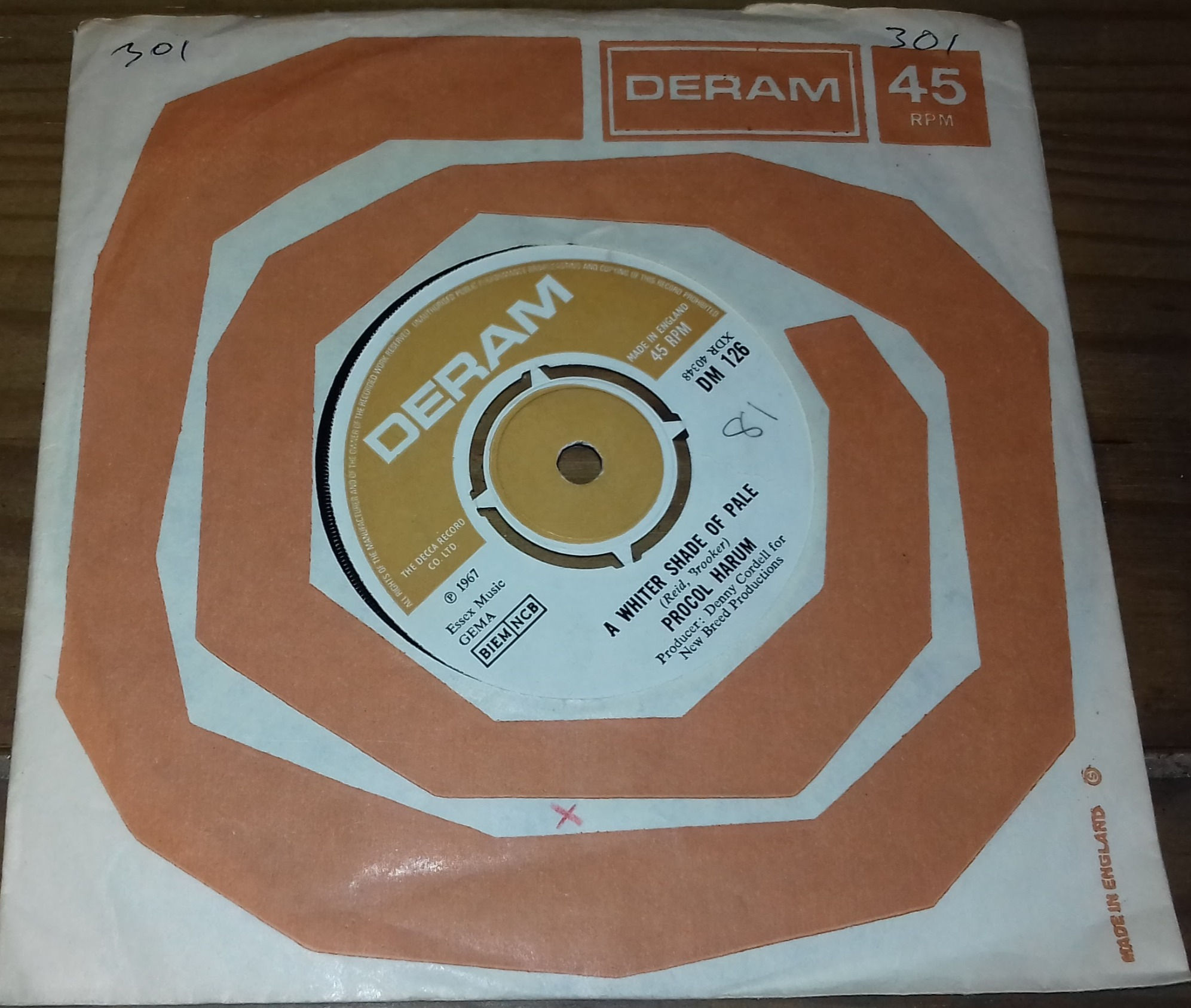 Procol Harum - A Whiter Shade Of Pale (7", Single) (Deram)