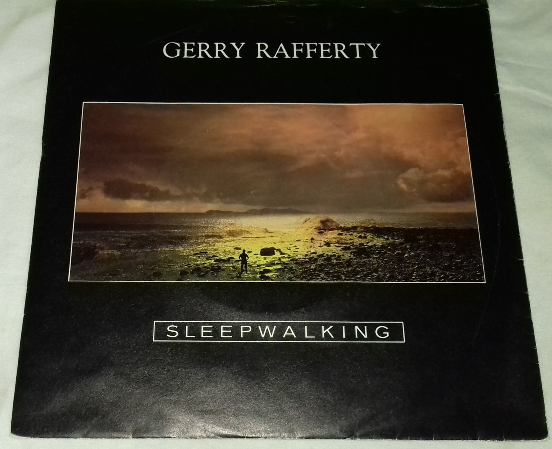 Gerry Rafferty - Sleepwalking (7", Single) (Liberty)