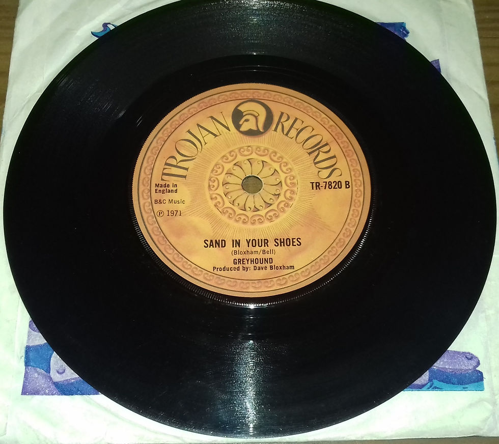 Pikkukuva: Greyhound  - Black And White (7", Single, Sol) (Trojan Records)