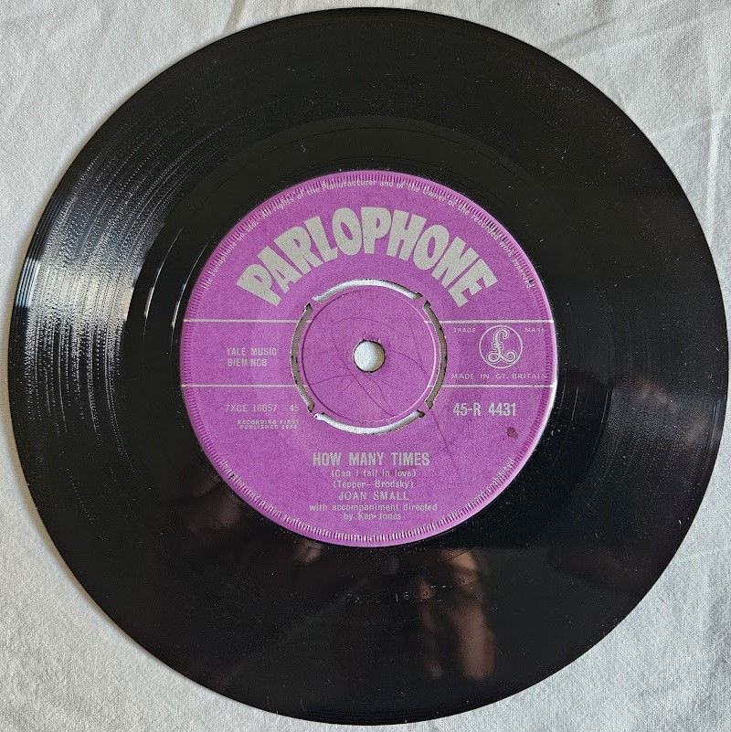 Thumbnail: Joan Small - Afraid (7", Single) (Parlophone)