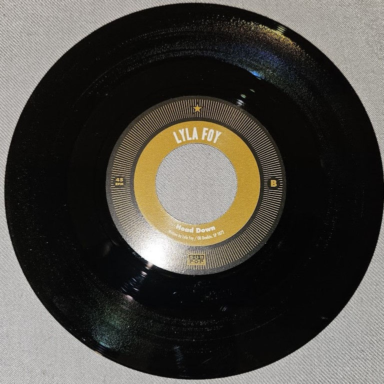 Pikkukuva: Lyla Foy - Easy / Head Down (7", Single) (Sub Pop)
