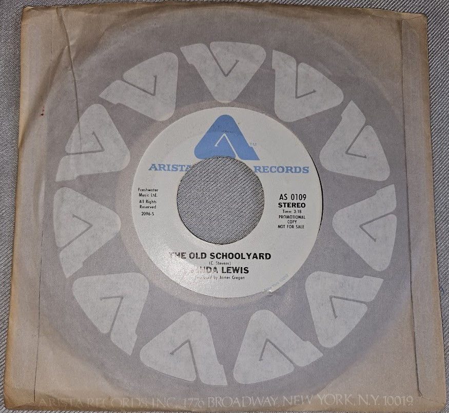 Linda Lewis - The Old Schoolyard (7", Mono, Promo, Styrene, Lab) (Arista)