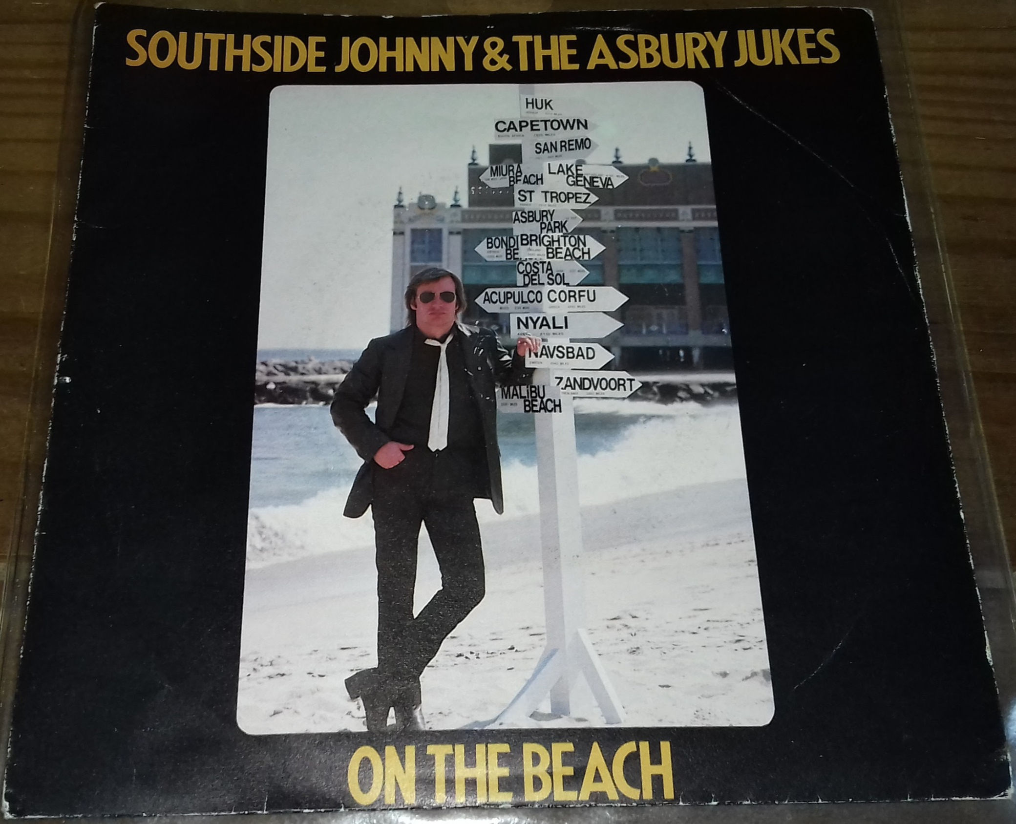 Southside Johnny & The Asbury Jukes - On The Beach (7", Single) (Mercury)