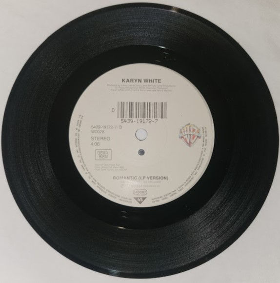Miniaturbild: Karyn White - Romantic (7", Single) (Warner Bros. Records, Warner Bros. Records)
