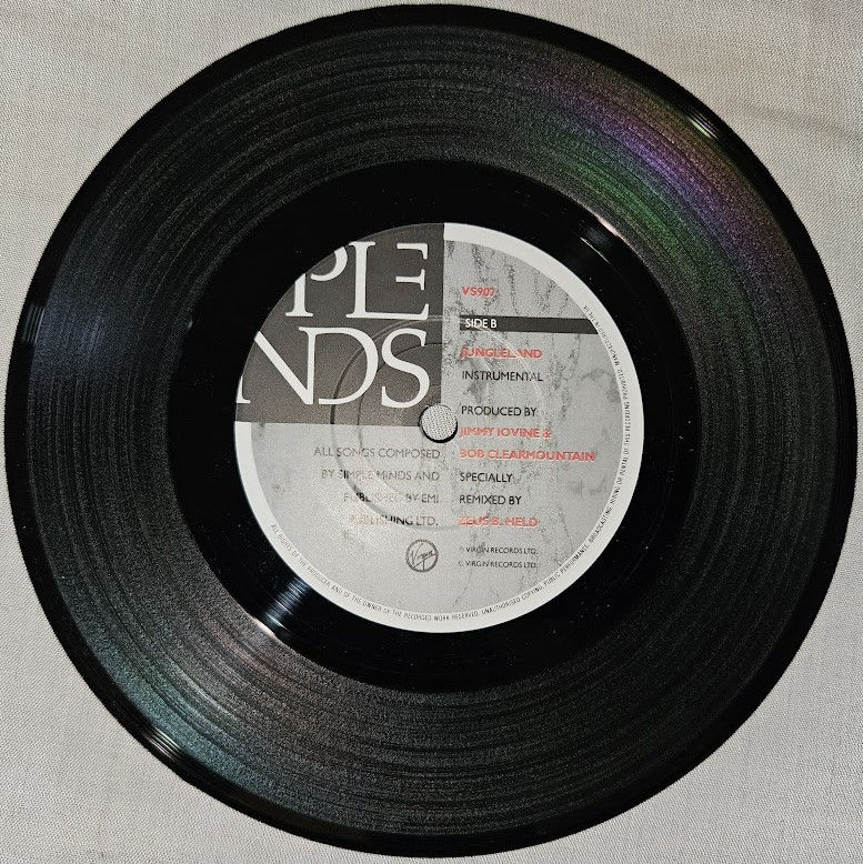 Pikkukuva: Simple Minds - Ghostdancing (7", Single) (Virgin)