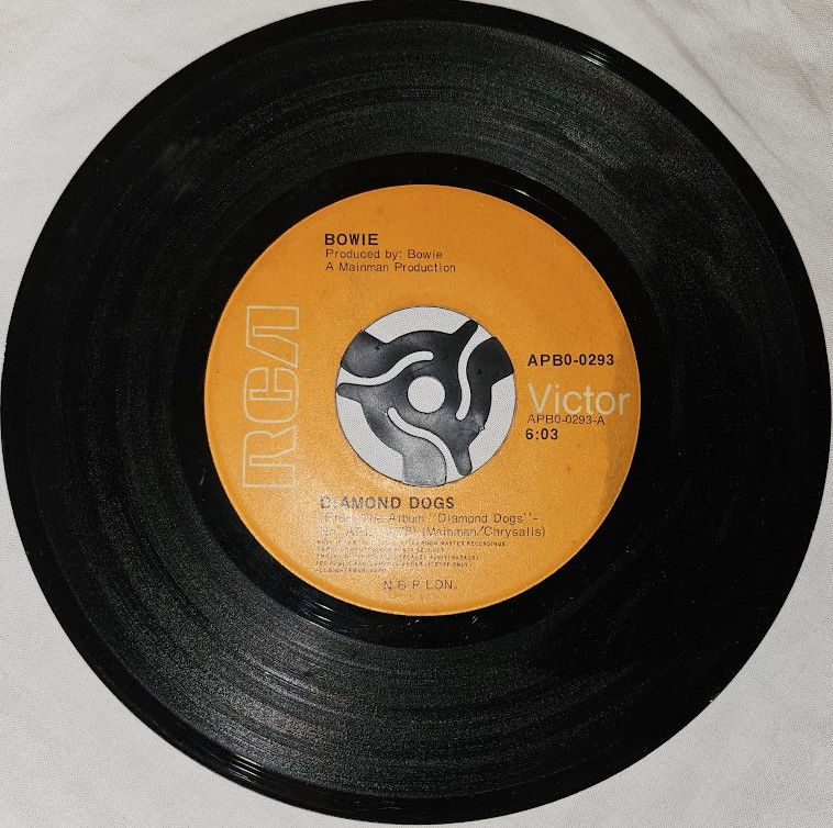 Bowie* - Diamond Dogs (7", Single) (RCA Victor)