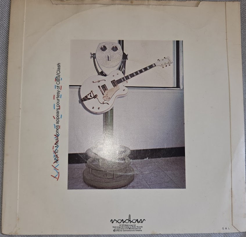 Miniaturbild: Elvis Costello &amp; The Attractions - Pump It Up (7", Single, Dam) (Rad