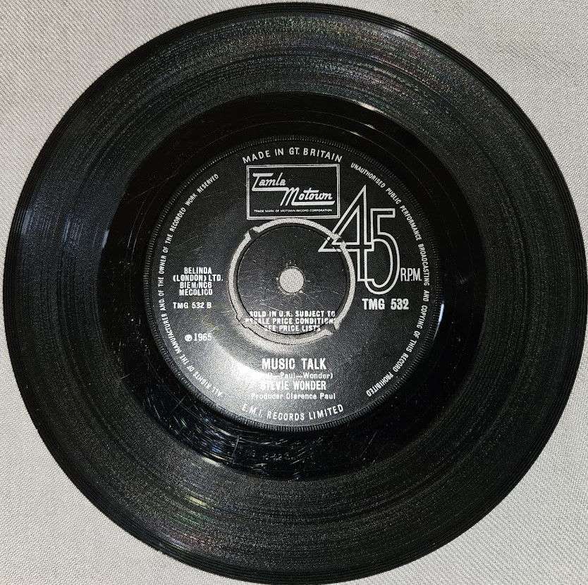 Thumbnail: Stevie Wonder - High Heel Sneakers (7", Single, 4-P) (Tamla Motown)