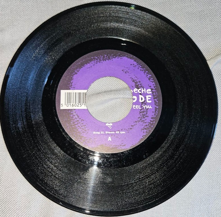 Depeche Mode - I Feel You (7", Single) (Mute)