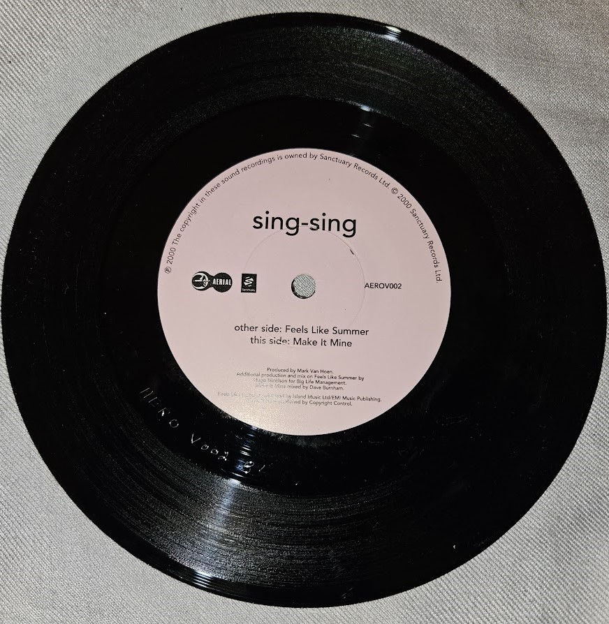 Miniaturbild: Sing-Sing - Feels Like Summer (7", Single, RE) (Aerial Records (2), Sanctuary)