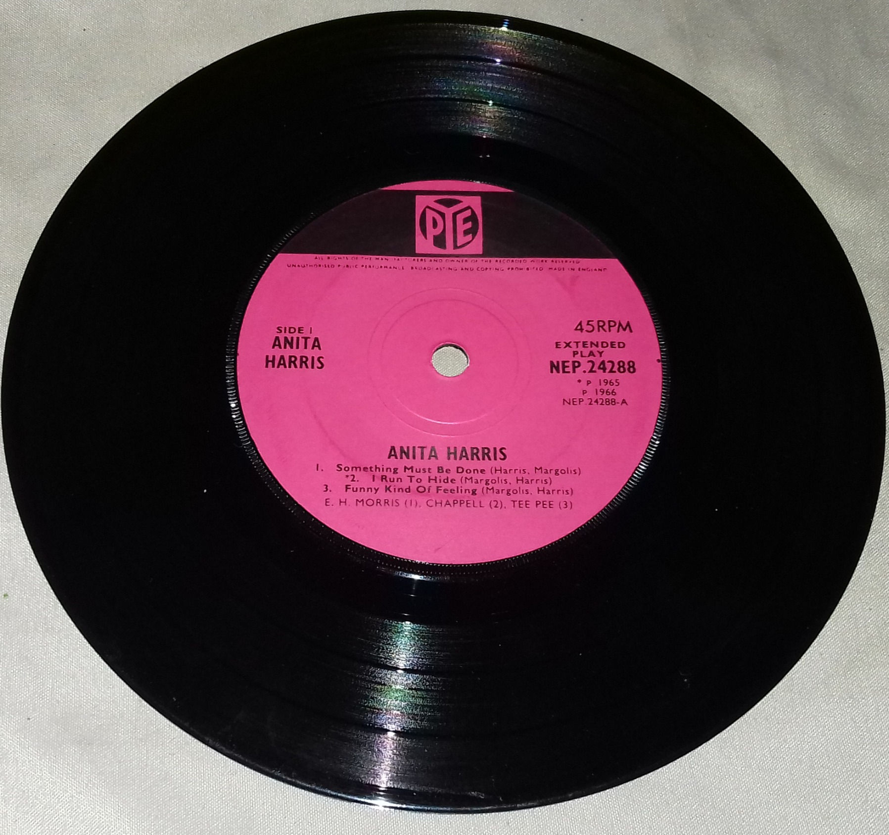 Anita Harris - Something Must Be Done (7", EP) (Pye Records)