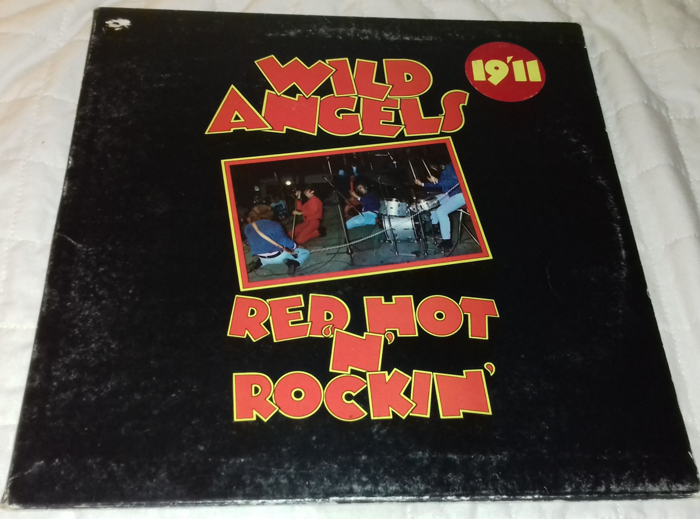 Wild Angels - Red Hot 'N' Rockin' (LP, Album, Gat) (B & C Records)